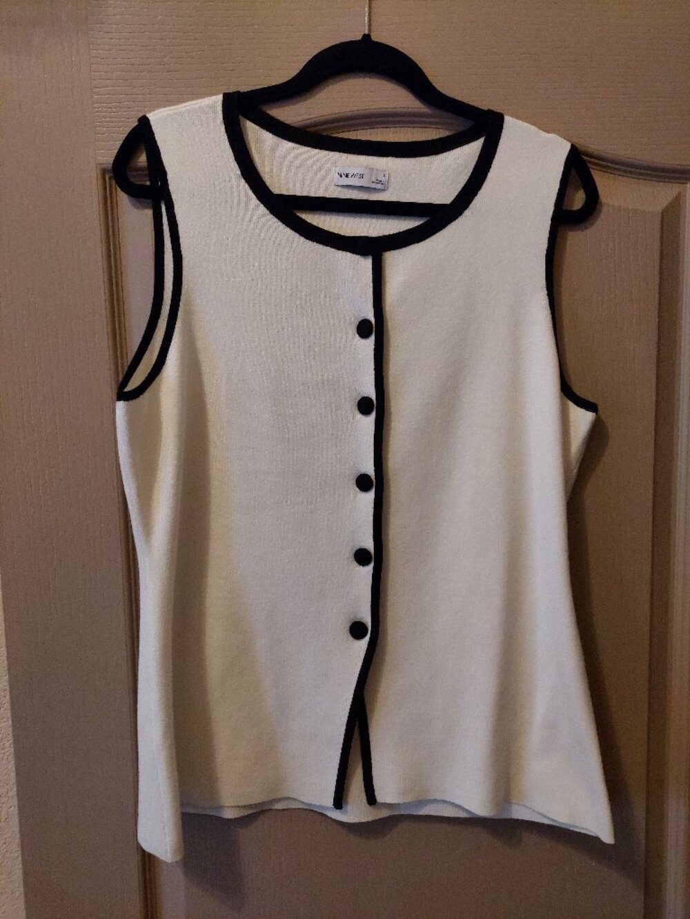 Nine West Crewneck Sweater Vest